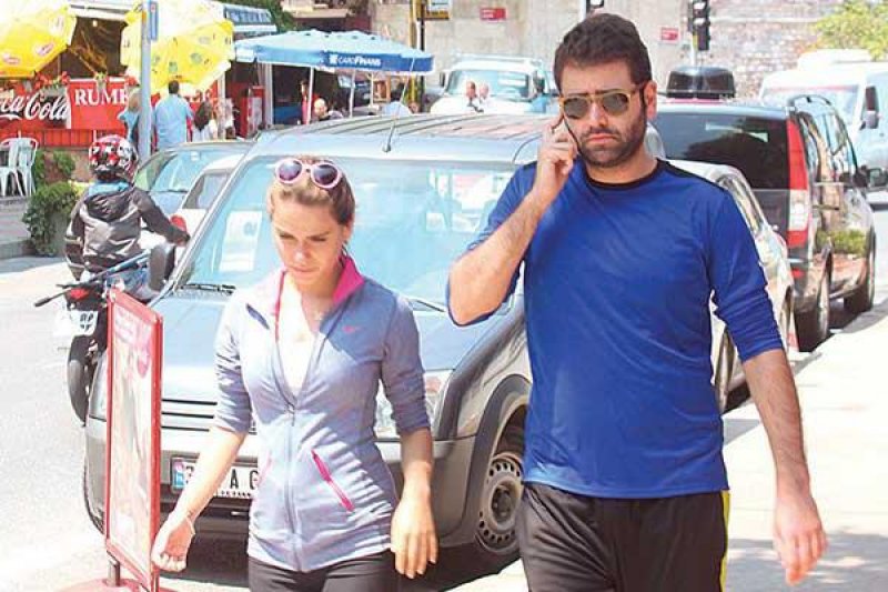 Güzel oyuncu Ceyda Ateş aldatıldı