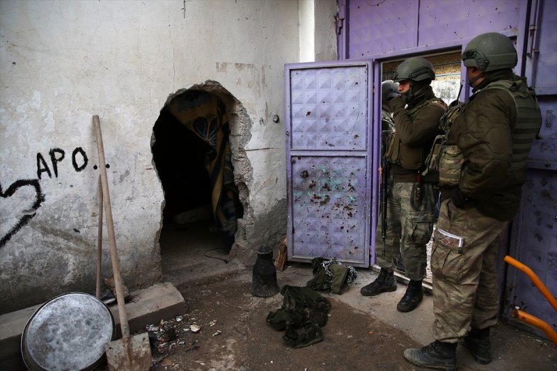 Cizre'de operasyonlar devam ediyor