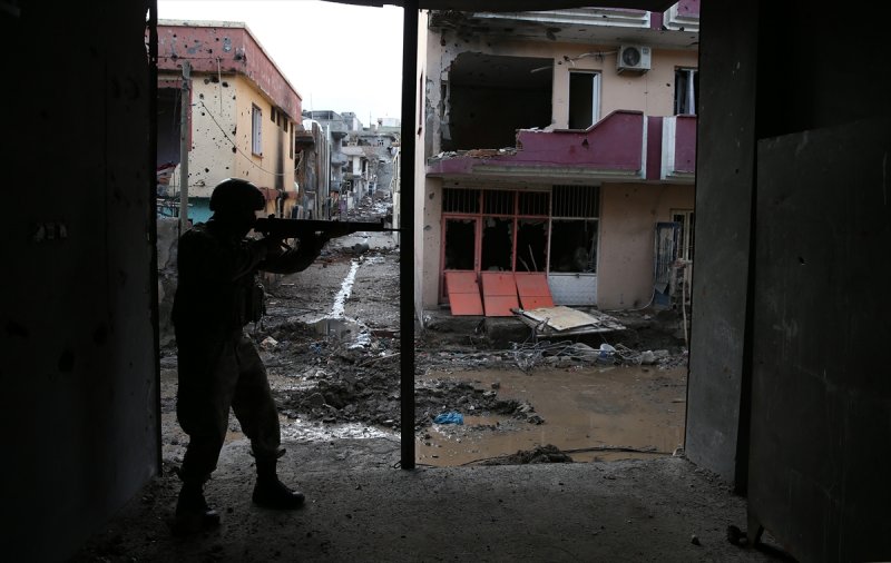 Cizre'de operasyonlar devam ediyor