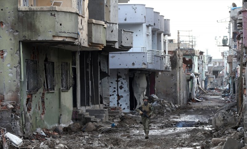Cizre'de operasyonlar devam ediyor