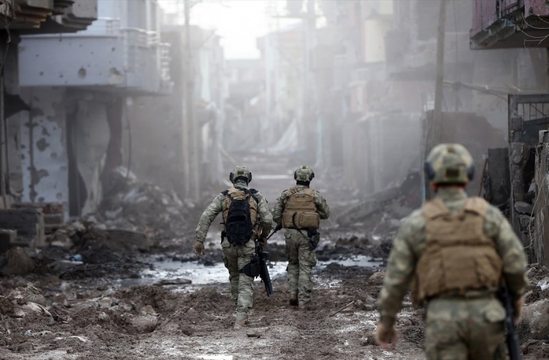 Cizre'de operasyonlar devam ediyor