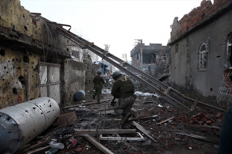 Cizre'de operasyonlar devam ediyor