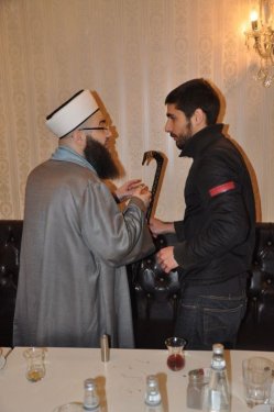 Lüks günah diyen Cübbeli'nin marka sever oğlu