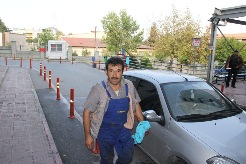 Kurban keserken yaralananlar hastaneye akın etti