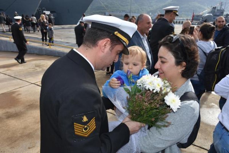 TCG Giresun fırkateyni Marmaris'te törenle karşılandı