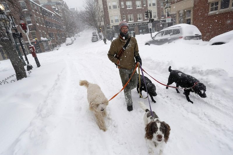 Amerika'da kar fırtınası Boston'u vurdu