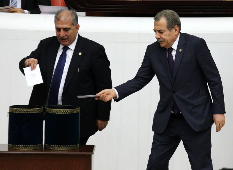 Meclis Genel Kurulu'nda yapılan oylamadan görüntüler