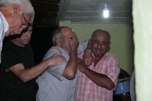 Şehit ailelerin evine ateş düştü