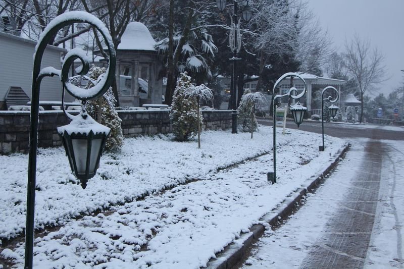 İstanbul'da kar yağışı etkili oldu