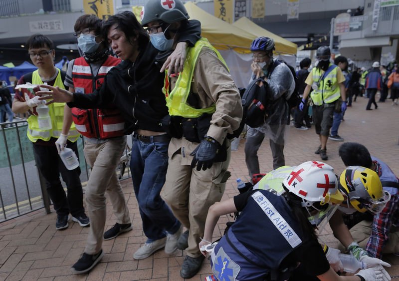 Hong Kong'da eylemlere müdahalenin şiddeti arttı