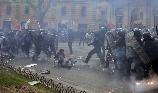 İtalya'da kemer sıkma eylemine sert müdahale