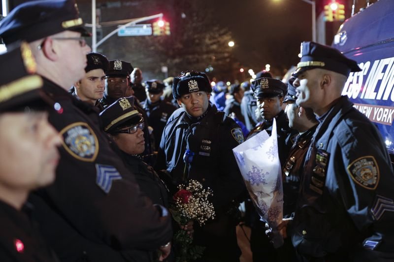ABD'de öldürülen polis memurları için anma töreni