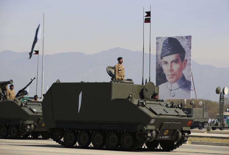 Pakistan yeni silahlarıyla gövde gösterisi yaptı