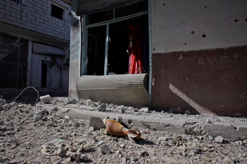 Harabeye dönen Kobani görüntülendi