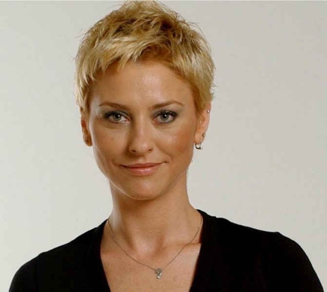 Ece Uslu'nun yönetmen sevgilisi boşandı