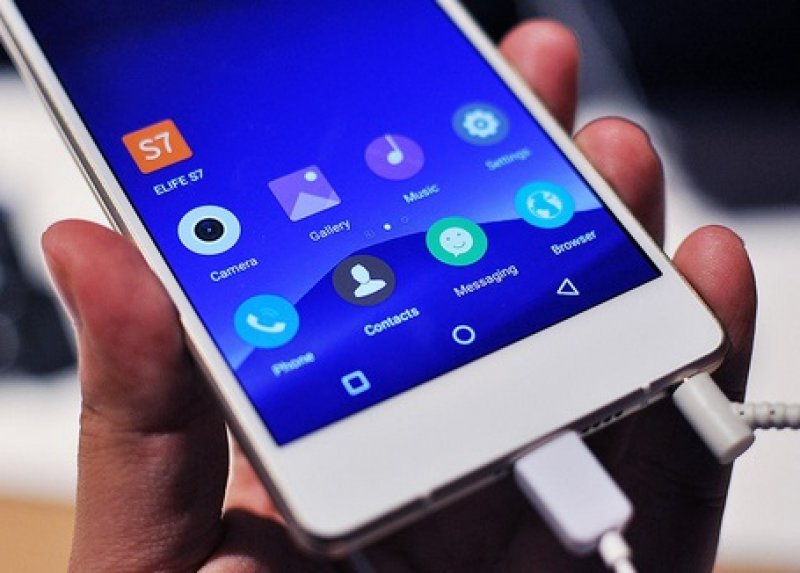 Dünya Mobil Kongresi'nde tanıtılan akıllı telefonlar