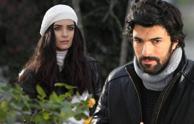 Dubai sokaklarını Engin Akyürek afişleri süsledi