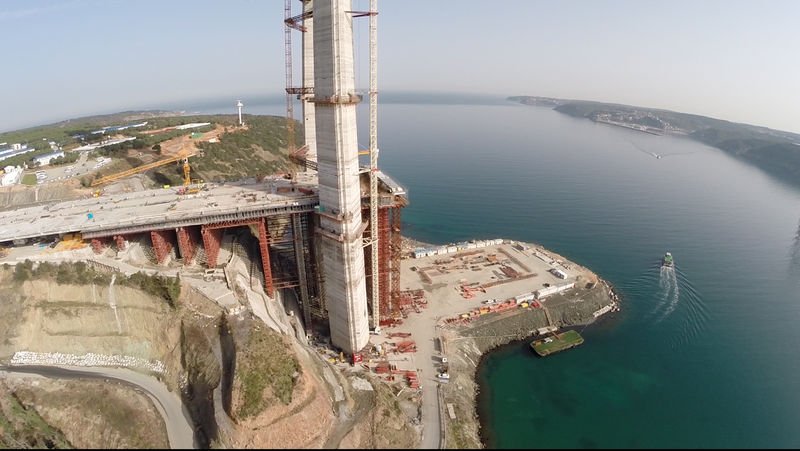 3. Köprüye ilk çelik tabliyeler yerleştirildi