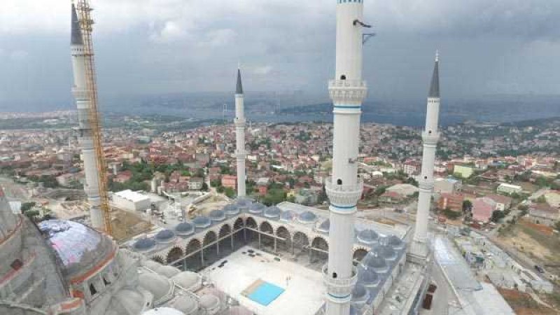 Çamlıca Camisi'nin kaba inşaatı bitti