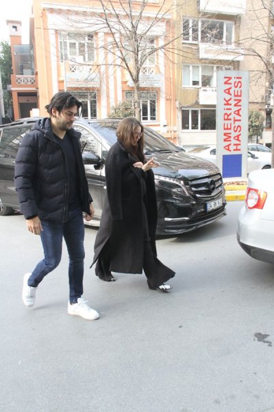 Fahriye Evcen 8 aylık hamile 