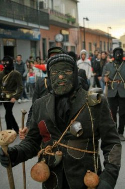 Farklı insanlar  farklı kültürler