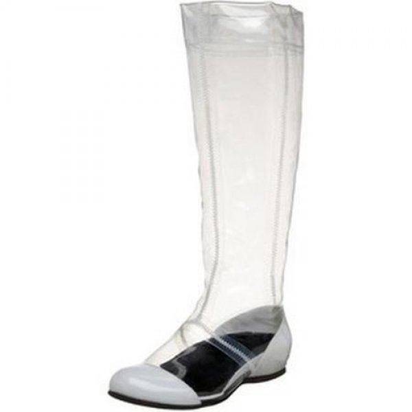 Modayı ayaklarınızla yakalamanızı sağlayacak trend: Şeffaf ayakkabılar