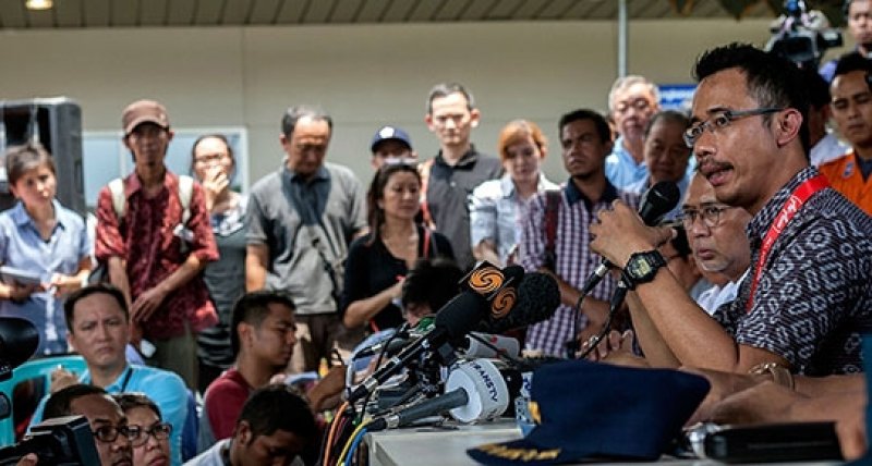 Kayıp AirAsia uçağının enkazı bulundu