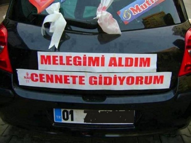 İlginç gelin arabası yazıları 
