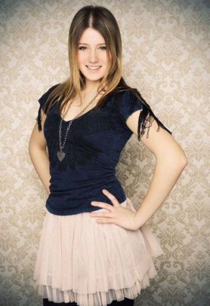 Gizem Karaca gelinlik giydi