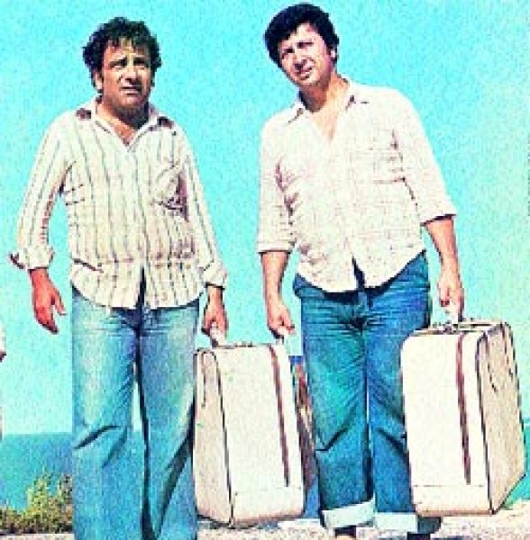 Zeki Alasya vefat etti