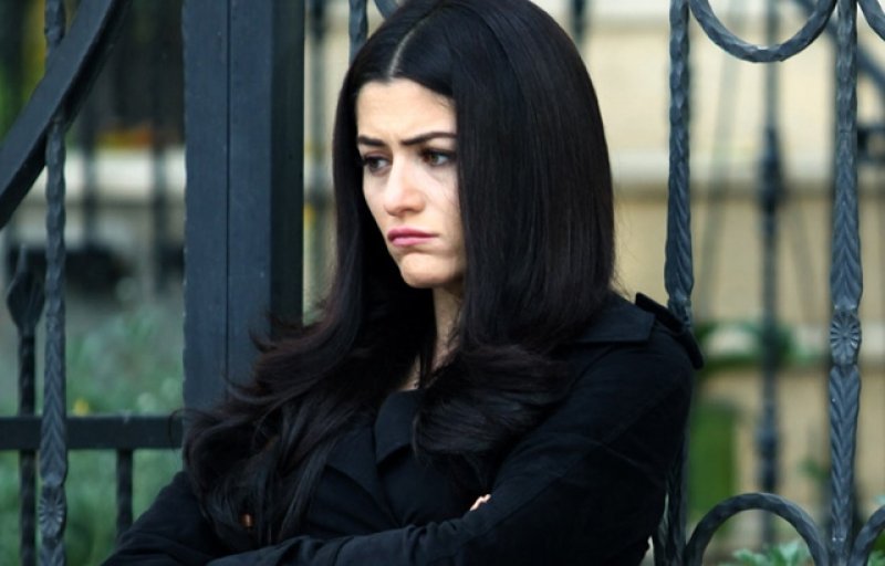 Deniz Çakır tatilde