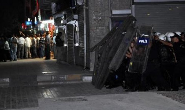 Hakkari’de PKK’lının öldürülmesi Van’da protesto edildi