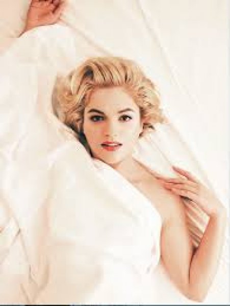 İpek Erdem'in şaşırtan değişimi 