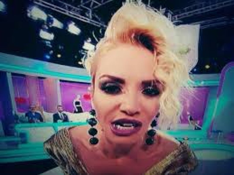 Öykü Serter sezonu açtı