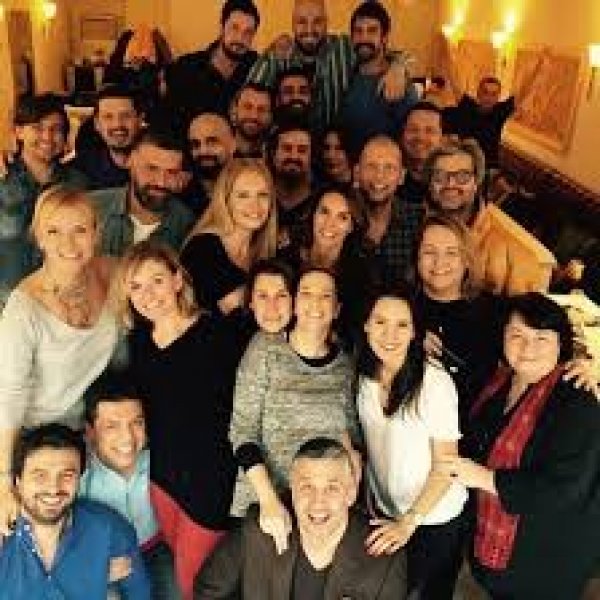 Kıvanç Tatlıtuğ gözyaşlarını tutamadı 