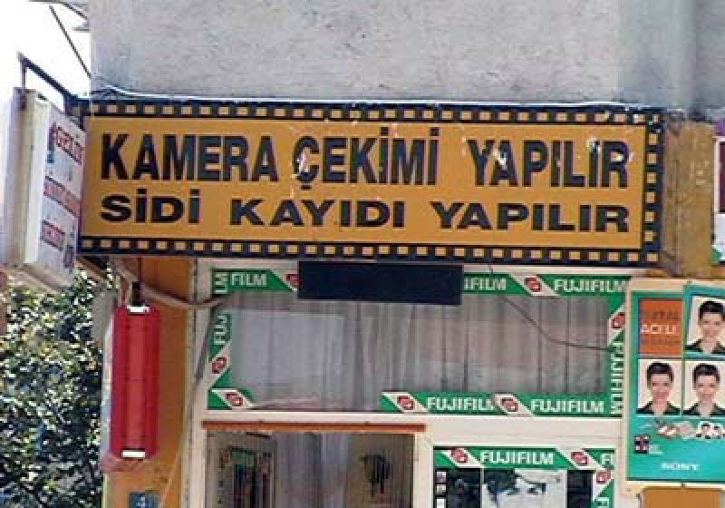 Akıllara zarar yasak tabelalar