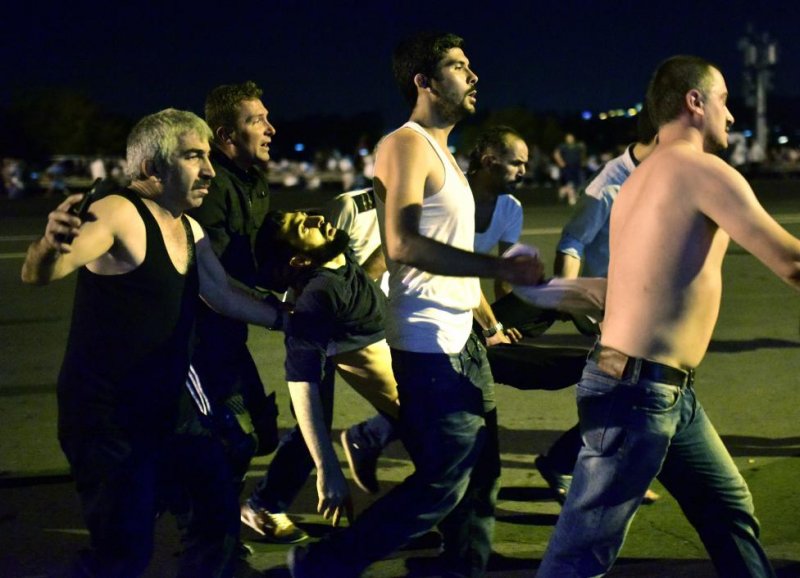 Askeri kalkışma girişiminden akılda kalan kareler