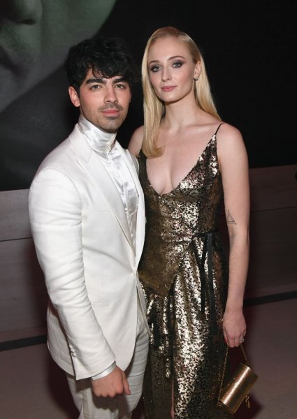 Ünlü isimler 2019 Vanity Fair Oscar partisinde buluştu