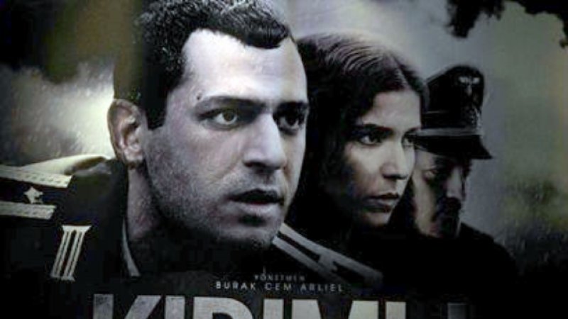 Murat Yıldırım'dan Kırımlı öpücüğü