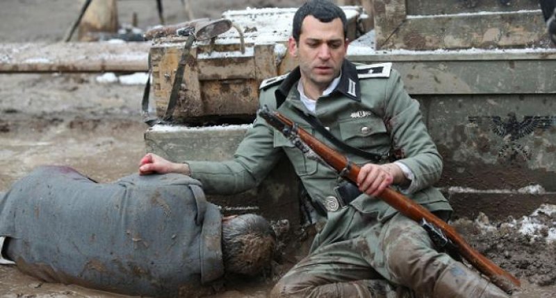 Murat Yıldırım'dan Kırımlı öpücüğü