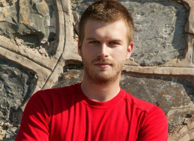 Kıvanç Tatlıtuğ imaj değiştirdi