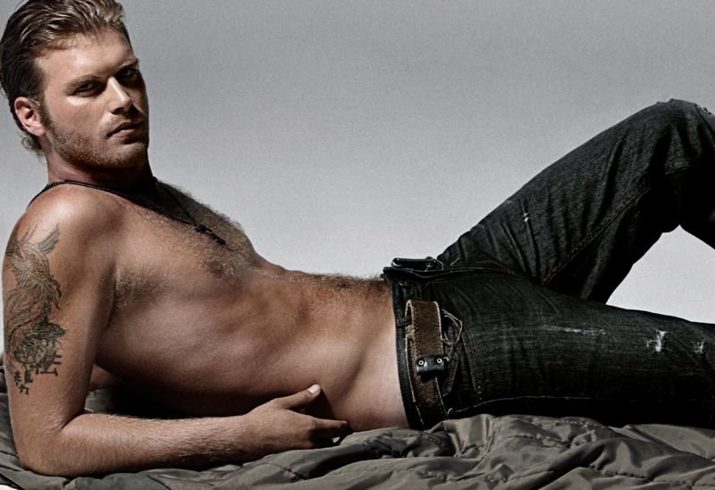 Kıvanç Tatlıtuğ imaj değiştirdi