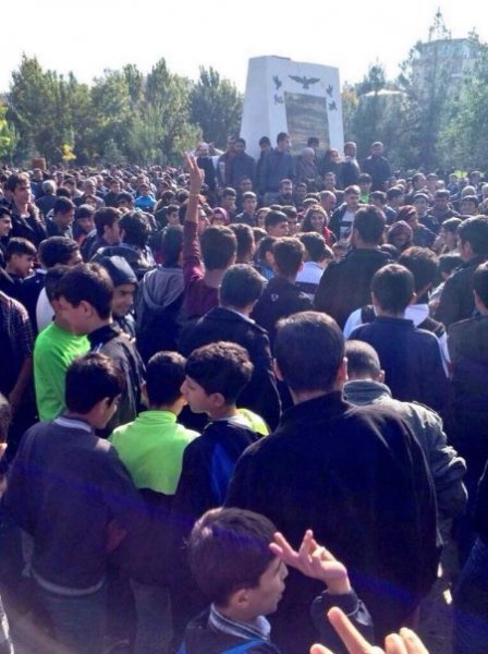 HDP'nin çağrısıyla Kobani'ye destek için toplandılar