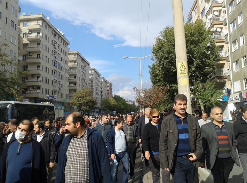 HDP'nin çağrısıyla Kobani'ye destek için toplandılar