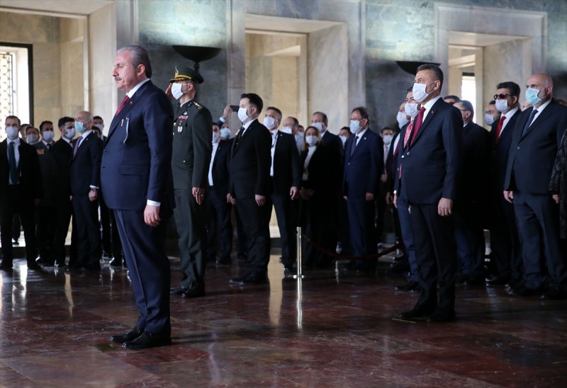 Anıtkabir'de 23 Nisan töreni