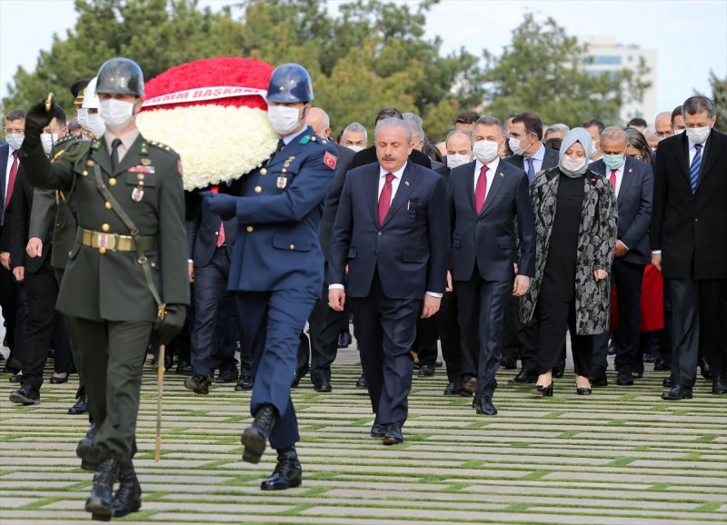 Anıtkabir'de 23 Nisan töreni