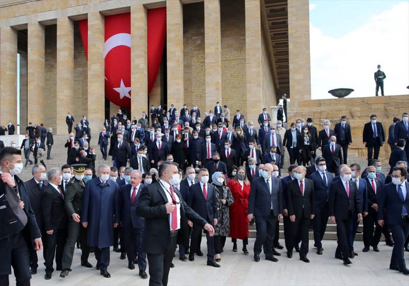 Anıtkabir'de 23 Nisan töreni