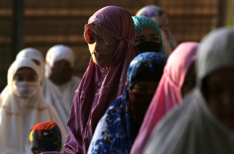 Korona gölgesinde bayram namazı