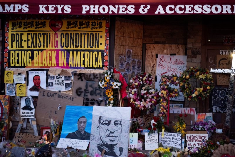 George Floyd için ilk cenaze töreni Minneapolis'te düzenlendi