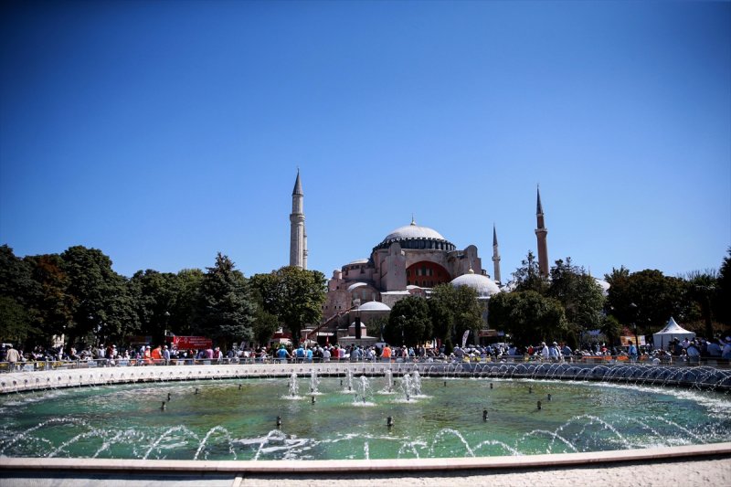 Ayasofya Camii'nde ilk namaz heyecanı 
